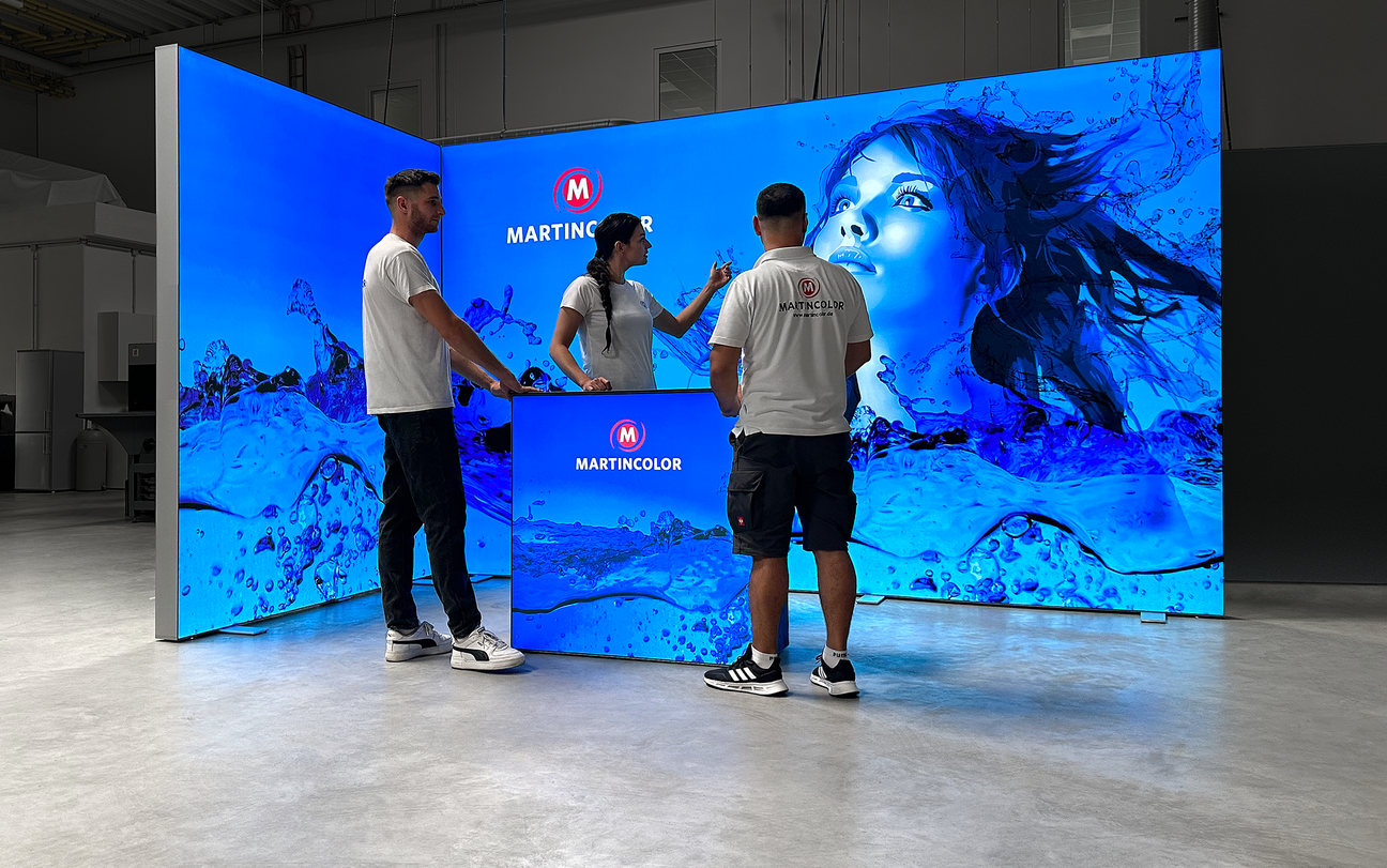 Messewand beleuchtet Messewand beleuchtet